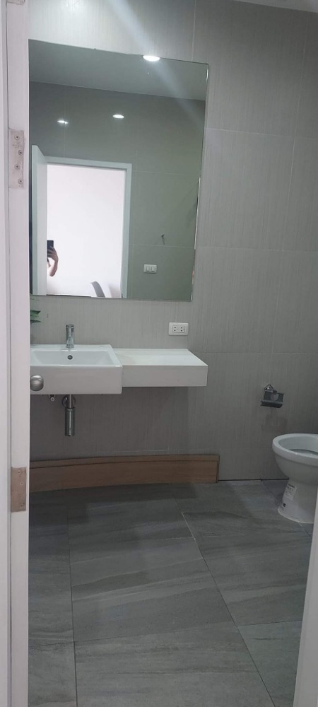 For RentCondoRamkhamhaeng, Hua Mak : For rent ✨️ Chewathai Ramkhamhaeng Condo, beautiful room, ready to move in ✨️