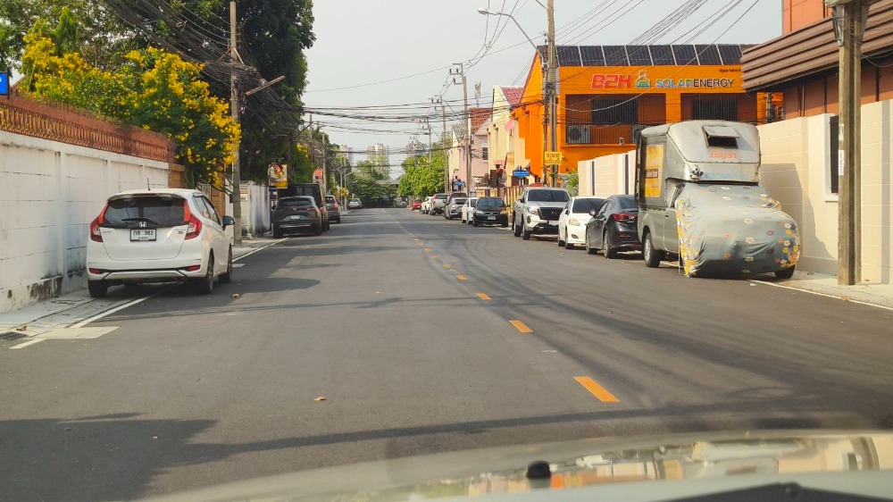 ขายที่ดินแจ้งวัฒนะ เมืองทอง : ขายที่ดิน แจ้งวัฒนะ ขนาด 180 ตร.ว. ทำเลดี ใกลฺ้BTS และเซ็นทรัลแจ้งวัฒนะ