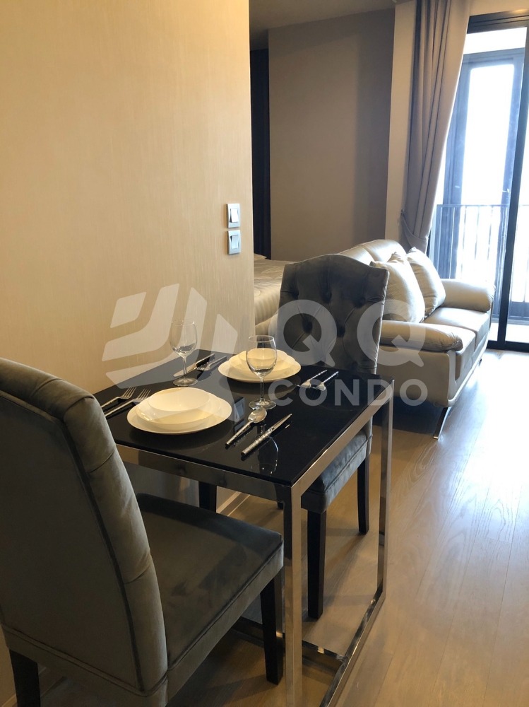 ให้เช่าคอนโดสุขุมวิท อโศก ทองหล่อ : 🏬 ให้เช่า  Ashton Asoke 1Bed  35 ตร ม. ห้องสวย fully furnished 🏬