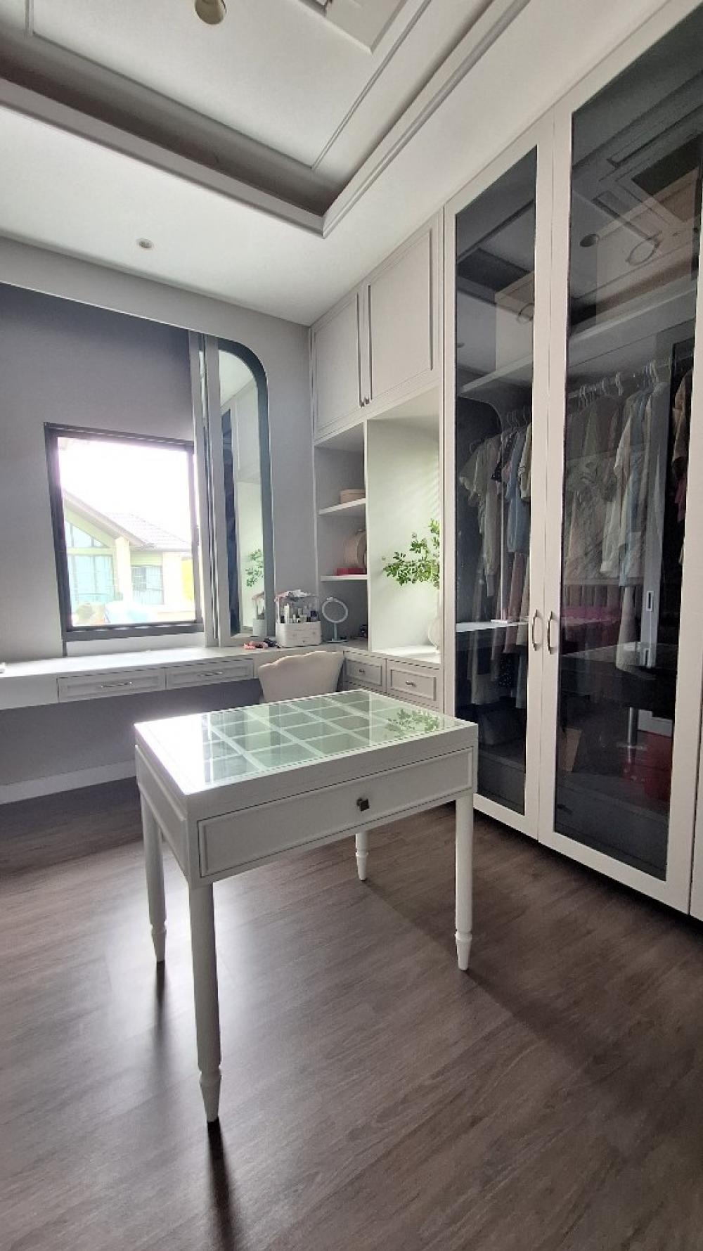 ขายบ้านบางนา แบริ่ง ลาซาล : ขายบ้าน บางกอก บูเลอวาร์ด (ศรีนครินทร์-บางนา) พร้อมเฟอร์นิเจอร์ และเครื่องใช้ไฟฟ้า