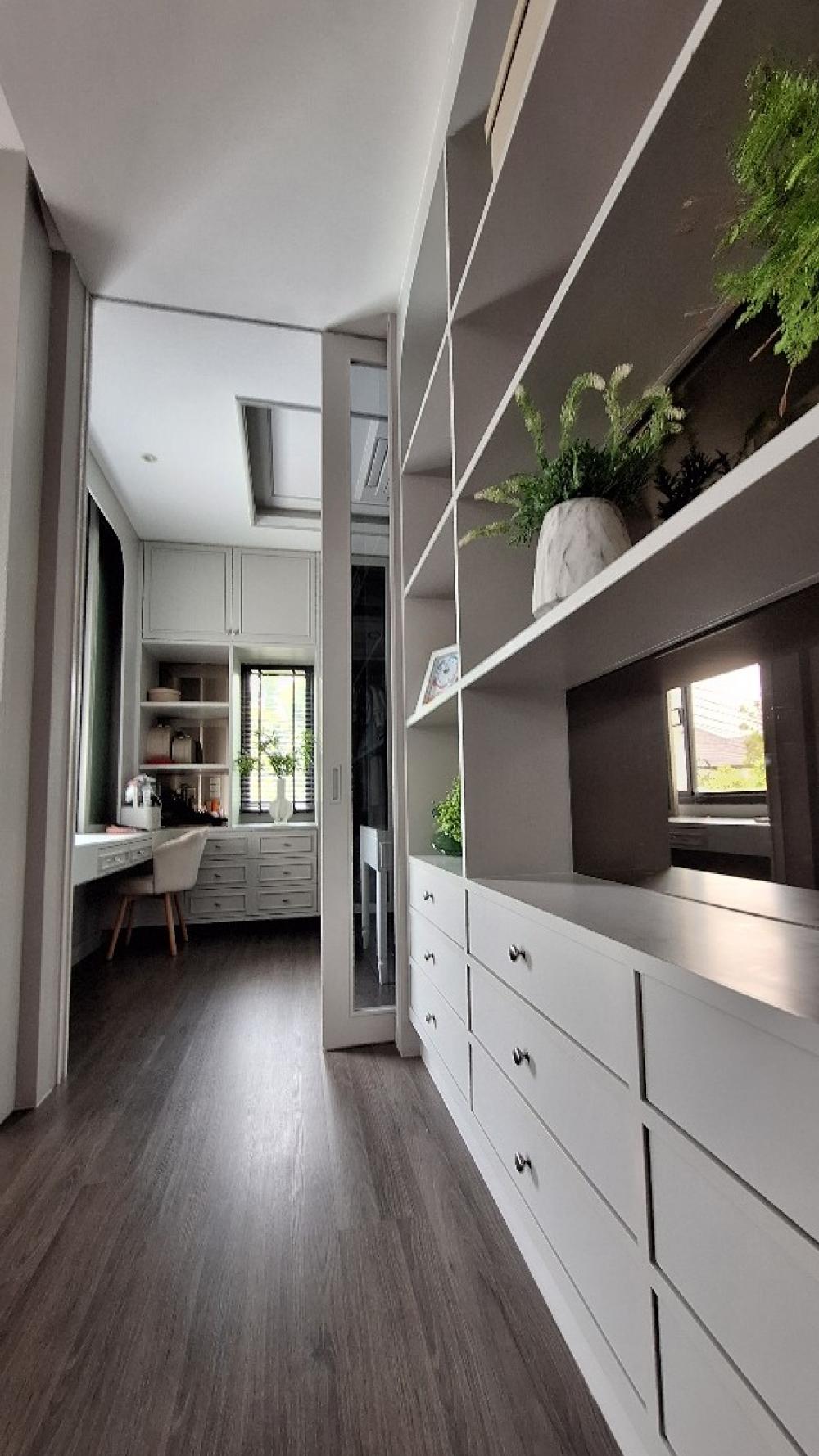 ขายบ้านบางนา แบริ่ง ลาซาล : ขายบ้าน บางกอก บูเลอวาร์ด (ศรีนครินทร์-บางนา) พร้อมเฟอร์นิเจอร์ และเครื่องใช้ไฟฟ้า