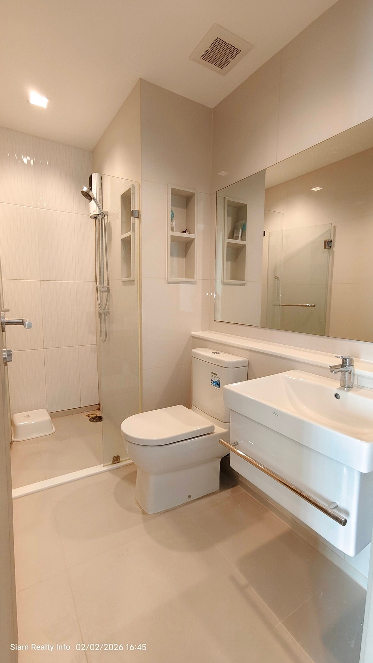 ให้เช่าคอนโดพระราม 9 เพชรบุรีตัดใหม่ RCA : (จองแล้วค่ะ) ไลฟ์ อโศก พระราม 9 2 ห้องนอน คอนโดพระราม 9 Life Asoke Rama9 ให้เช่า 🌸ใกล้ MRT พระราม 9 กรุงเทพ