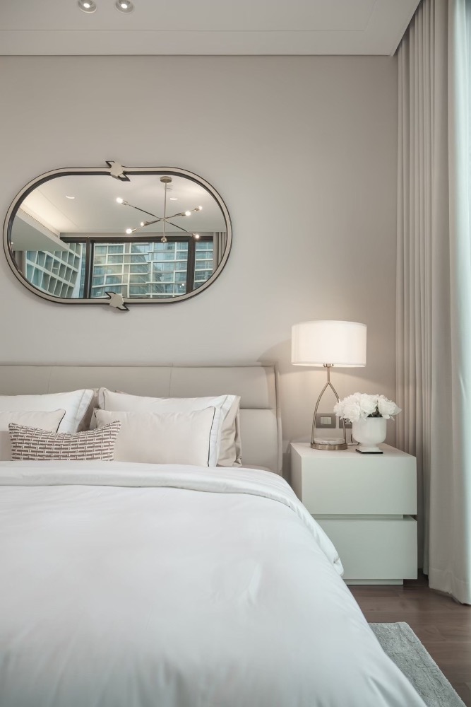 For SaleCondoWitthayu, Chidlom, Langsuan, Ploenchit : 𝐅𝐎𝐑 𝐒𝐀𝐋𝐄 🔥🔥 Selling 𝐒𝐢𝐧𝐝𝐡𝐨𝐫𝐧 𝐊𝐞𝐦𝐩𝐢𝐧𝐬𝐤𝐢 𝐑𝐞𝐬 𝐢𝐝𝐞𝐧𝐜𝐞𝐬 ; 𝟐 𝐁𝐞𝐝𝐫𝐨𝐨𝐦, 𝟐 Bath, Size 𝟏𝟔𝟎 sqm. , Price 𝟏𝟓𝟗 MB Contact Khun Nat 𝟎𝟗 𝟓𝟗𝟒𝟏𝟓𝟗𝟗𝟗