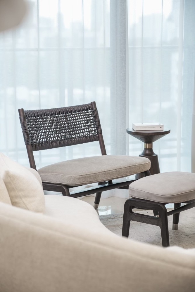 For SaleCondoWitthayu, Chidlom, Langsuan, Ploenchit : 𝐅𝐎𝐑 𝐒𝐀𝐋𝐄 🔥🔥 Selling 𝐒𝐢𝐧𝐝𝐡𝐨𝐫𝐧 𝐊𝐞𝐦𝐩𝐢𝐧𝐬𝐤𝐢 𝐑𝐞𝐬 𝐢𝐝𝐞𝐧𝐜𝐞𝐬 ; 𝟐 𝐁𝐞𝐝𝐫𝐨𝐨𝐦, 𝟐 Bath, Size 𝟏𝟔𝟎 sqm. , Price 𝟏𝟓𝟗 MB Contact Khun Nat 𝟎𝟗 𝟓𝟗𝟒𝟏𝟓𝟗𝟗𝟗