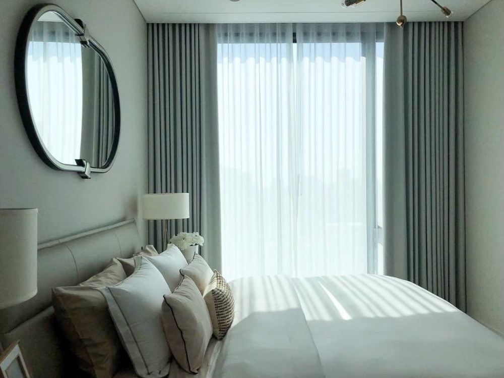 For SaleCondoWitthayu, Chidlom, Langsuan, Ploenchit : 𝐅𝐎𝐑 𝐒𝐀𝐋𝐄 🔥🔥 Selling 𝐒𝐢𝐧𝐝𝐡𝐨𝐫𝐧 𝐊𝐞𝐦𝐩𝐢𝐧𝐬𝐤𝐢 𝐑𝐞𝐬 𝐢𝐝𝐞𝐧𝐜𝐞𝐬 ; 𝟐 𝐁𝐞𝐝𝐫𝐨𝐨𝐦, 𝟐 Bath, Size 𝟏𝟔𝟎 sqm. , Price 𝟏𝟓𝟗 MB Contact Khun Nat 𝟎𝟗 𝟓𝟗𝟒𝟏𝟓𝟗𝟗𝟗