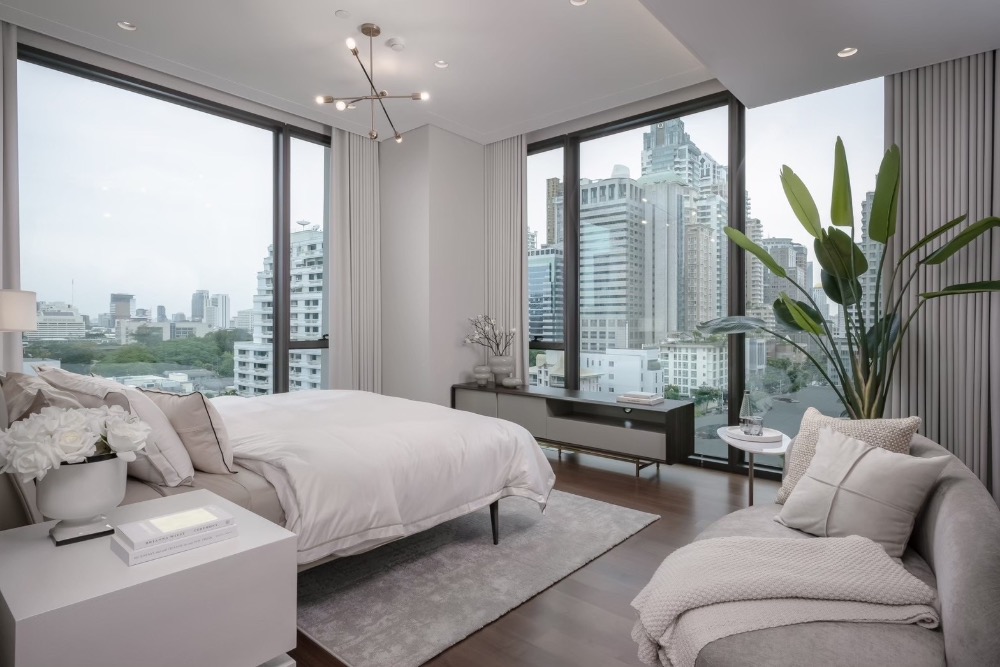 For SaleCondoWitthayu, Chidlom, Langsuan, Ploenchit : 𝐅𝐎𝐑 𝐒𝐀𝐋𝐄 🔥🔥 Selling 𝐒𝐢𝐧𝐝𝐡𝐨𝐫𝐧 𝐊𝐞𝐦𝐩𝐢𝐧𝐬𝐤𝐢 𝐑𝐞𝐬 𝐢𝐝𝐞𝐧𝐜𝐞𝐬 ; 𝟐 𝐁𝐞𝐝𝐫𝐨𝐨𝐦, 𝟐 Bath, Size 𝟏𝟔𝟎 sqm. , Price 𝟏𝟓𝟗 MB Contact Khun Nat 𝟎𝟗 𝟓𝟗𝟒𝟏𝟓𝟗𝟗𝟗