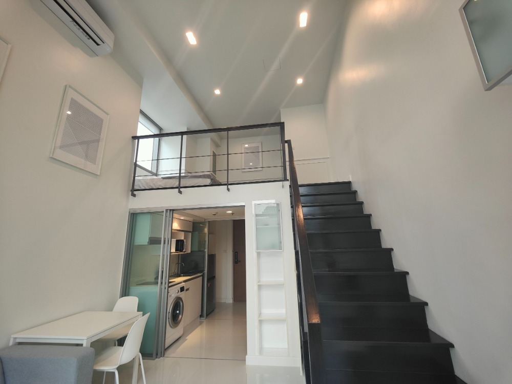 ให้เช่าคอนโดสุขุมวิท อโศก ทองหล่อ : เลี้ยงสัตว์ได้!!! ปล่อยเช่าคอนโด Ideo Morpt 38 ห้องดูเพล็กซ์ 1 ห้องน้ำ ชั้น 3 ใกล้บีทีเอส ทองหล่อ