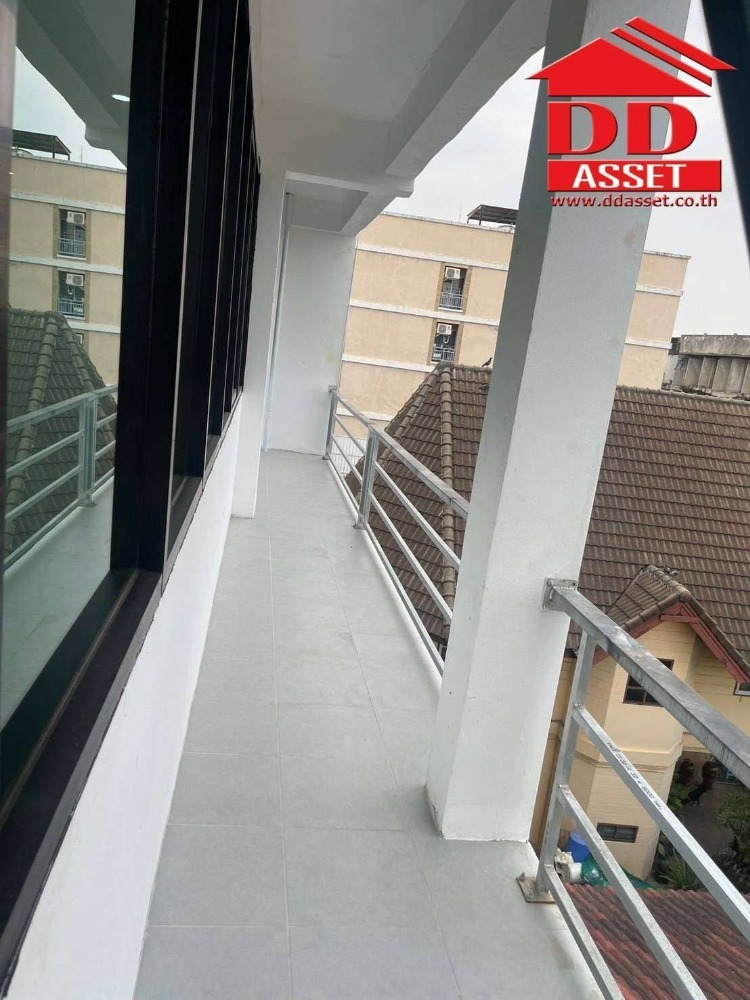 ให้เช่าอาคารพาณิชย์ลาดพร้าว เซ็นทรัลลาดพร้าว : ให้เช่า / ขาย ตึกอาคารพาณิชย์ 6 ชั้น  ซอยลาดพร้าว87   รหัสทรัพย์ : B8017