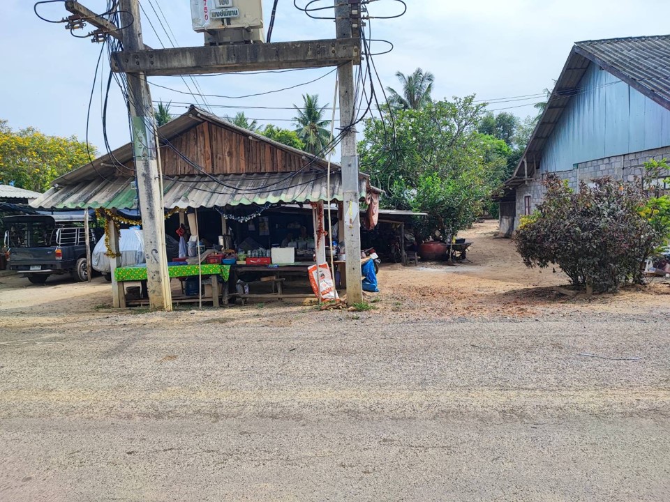 ขายที่ดินกาญจนบุรี : ที่ดินใกล้แม่น้ำ ราคาถูก วิวธรรมชาติ 100 ตร.วา ทำบ้านสวน/รีสอร์ทได้ 