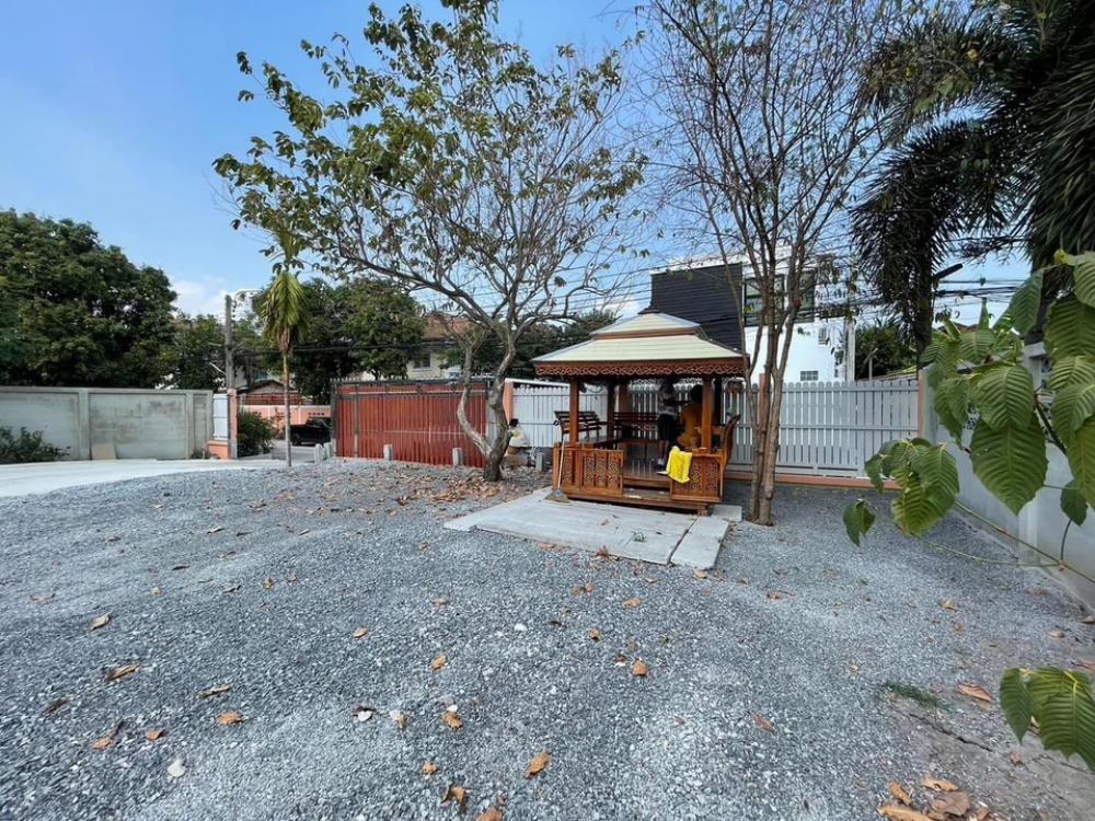 For SaleLandNawamin, Ramindra : 📢👇ขายที่ดิน รามอินทรา ทำเลดี ราคาดี เดินทางสะดวก ได้หลายเส้นทาง ใกล้ทางขึ้นทางด่วน ถมสูง พร้อมปลูกสร้างอาคารได้เลย