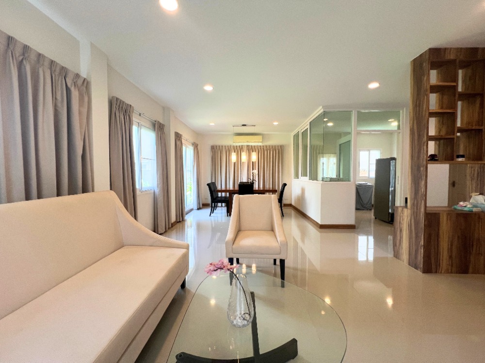 For SaleHousePattaya, Bangsaen, Chonburi : Single house for sale, Casa Legend Sriracha, Suan Suea, 60.1 sq m., 3 bedrooms, 3 bathrooms, beautifully decorated, ready to move in.