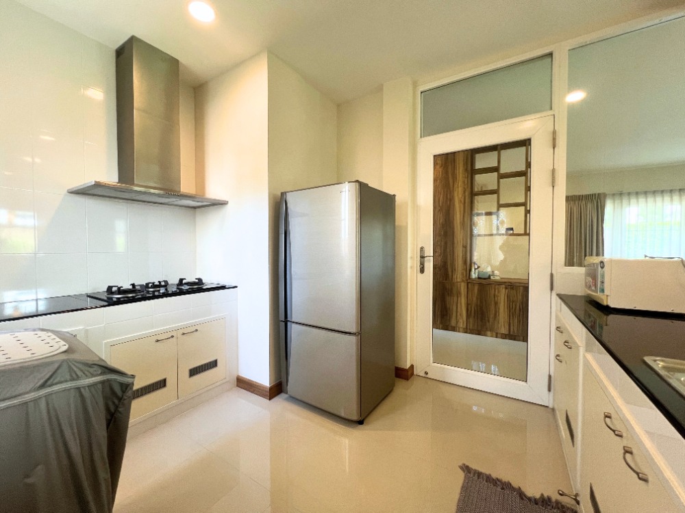 For SaleHousePattaya, Bangsaen, Chonburi : Single house for sale, Casa Legend Sriracha, Suan Suea, 60.1 sq m., 3 bedrooms, 3 bathrooms, beautifully decorated, ready to move in.