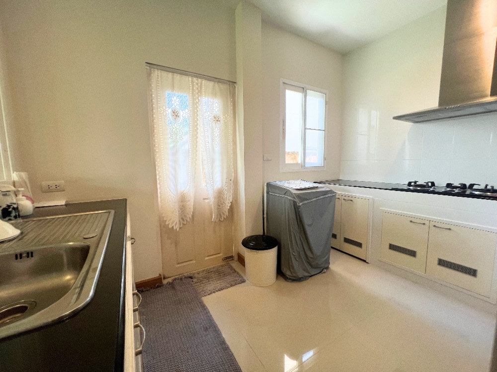 For SaleHousePattaya, Bangsaen, Chonburi : Single house for sale, Casa Legend Sriracha, Suan Suea, 60.1 sq m., 3 bedrooms, 3 bathrooms, beautifully decorated, ready to move in.