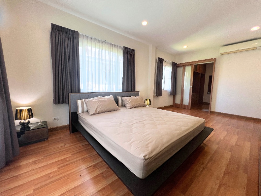 For SaleHousePattaya, Bangsaen, Chonburi : Single house for sale, Casa Legend Sriracha, Suan Suea, 60.1 sq m., 3 bedrooms, 3 bathrooms, beautifully decorated, ready to move in.