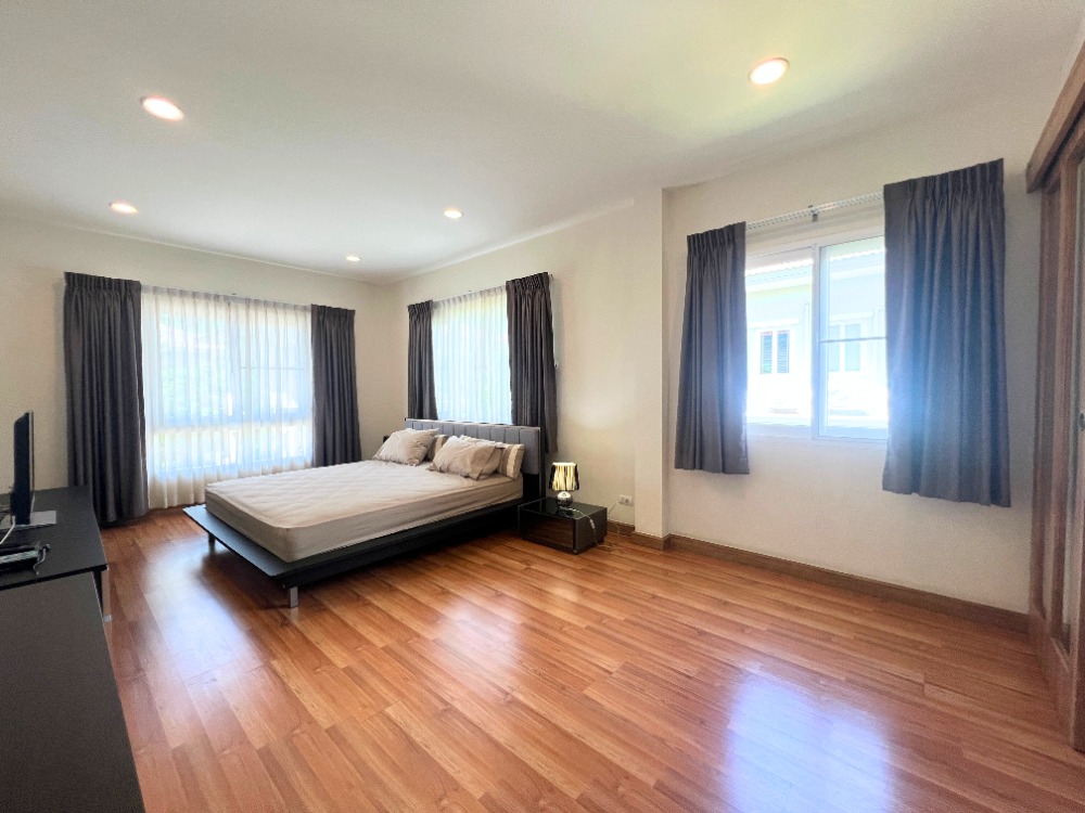 For SaleHousePattaya, Bangsaen, Chonburi : Single house for sale, Casa Legend Sriracha, Suan Suea, 60.1 sq m., 3 bedrooms, 3 bathrooms, beautifully decorated, ready to move in.