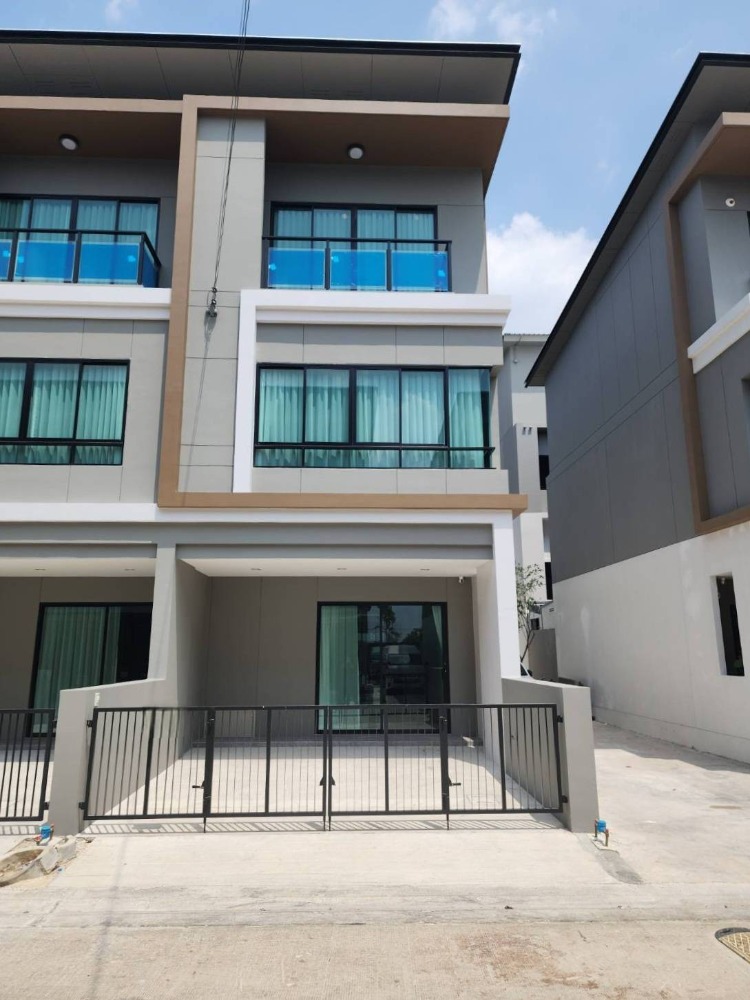 For RentTownhomeNawamin, Ramindra : Townhome for rent, Premium Place Phahonyothin - Ramintra, near Big C Don Mueang (Saphan Mai), just 5 minutes.