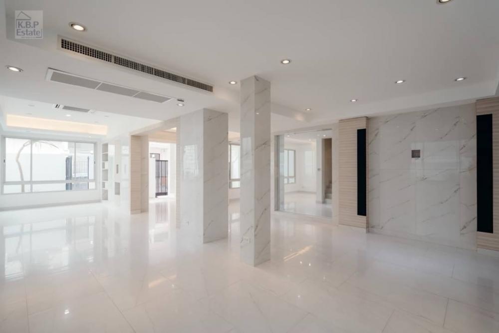 ขายทาวน์โฮมสุขุมวิท อโศก ทองหล่อ : ขาย #ทาวโฮมสุขุมวิท 15 48ตร.วา 440ตรม 3ชั้น 4นอน 6น้ำ นัดชมโทร 0645254286