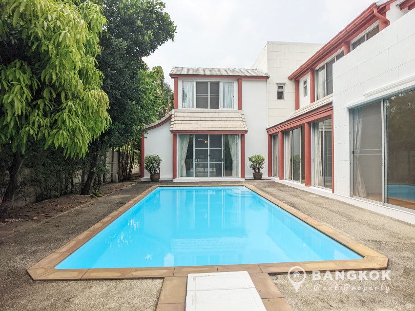 For RentHouseRama9, Petchburi, RCA : Bangkok Hospital Soonvijai | Stunning 4 Bed 4 Bath with Private Pool