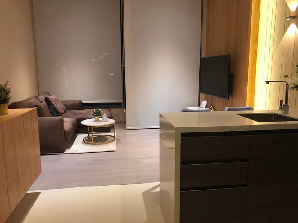 ขายคอนโดสุขุมวิท อโศก ทองหล่อ : S-TEA116  ขายคอนโด ดิ เอส อโศก, ชั้น 34 วิวเมือง 45 ตรม. 1นอน 1น้ำ 12.5 ล้าน 064-959-8900