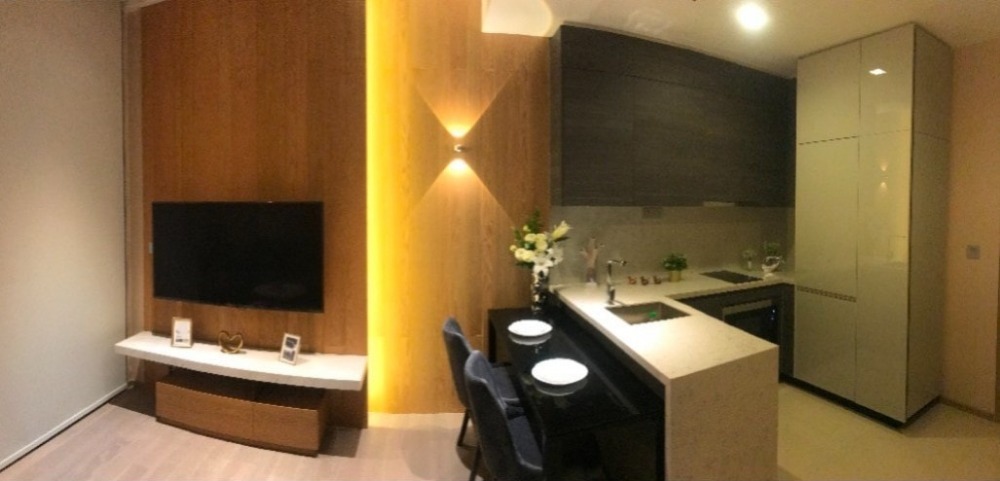 ขายคอนโดสุขุมวิท อโศก ทองหล่อ : S-TEA116  ขายคอนโด ดิ เอส อโศก, ชั้น 34 วิวเมือง 45 ตรม. 1นอน 1น้ำ 12.5 ล้าน 064-959-8900