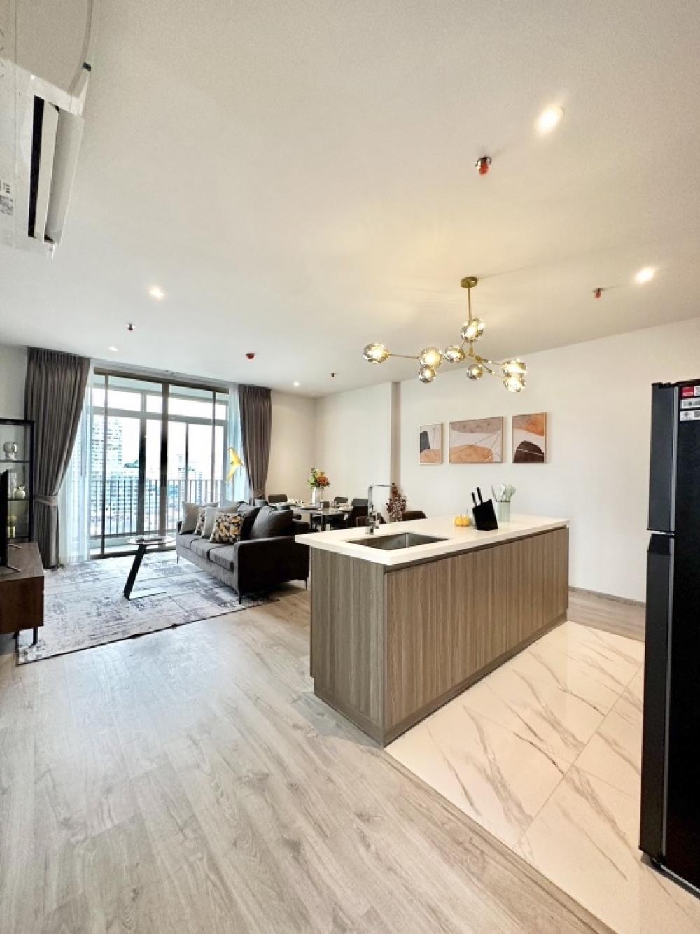 ให้เช่าคอนโดสุขุมวิท อโศก ทองหล่อ : For rent new room Rhythm Ekkamai estate with beautiful decoration 🥰