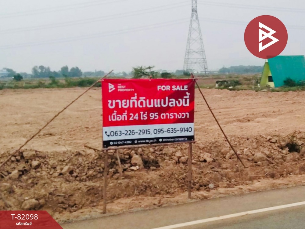 For SaleLandPhitsanulok : Empty land for sale next to the road, area 24 rai 95 square wah, Wang Thong, Phitsanulok.