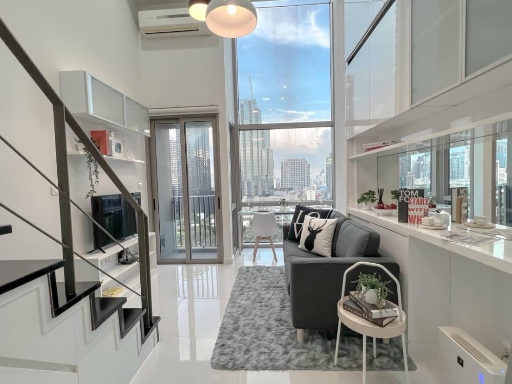 For RentCondoSukhumvit, Asoke, Thonglor : ★ Ideo Morph sukhumvit38 ★ 35 sq m., 10th floor (Duplex), ★ near BTS Thonglor ★ there is a shuttle bus to pick up and drop off ★ many amenities ★ Complete electrical appliances