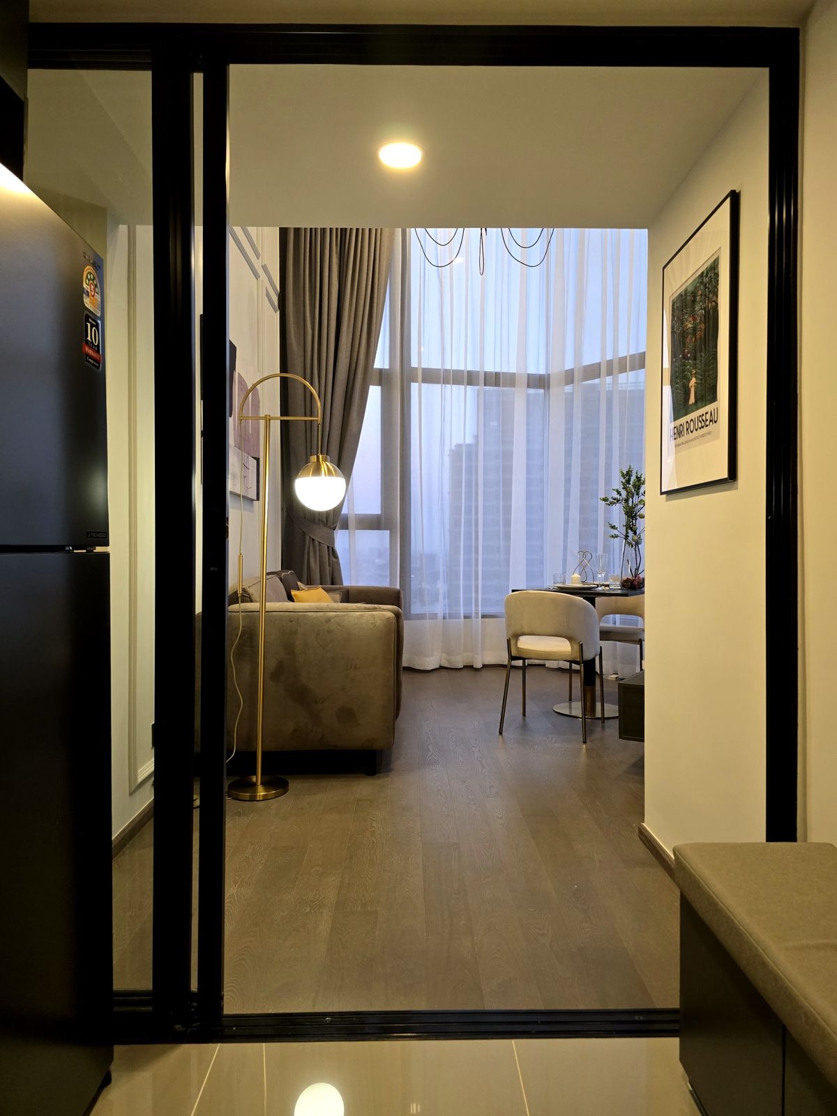 ให้เช่าคอนโดสยาม จุฬา สามย่าน : Park Origin Chula - Samyan 【𝐑𝐄𝐍𝐓】🔥 ห้องใหญ่ 2 ห้องนอน ตกแต่งสวยหรู วิวใจกลางเมือง เดินทางสะดวก ใกล้ MRT สามย่าน 🔥ติดต่อไลน์ไอดี: @hacondo