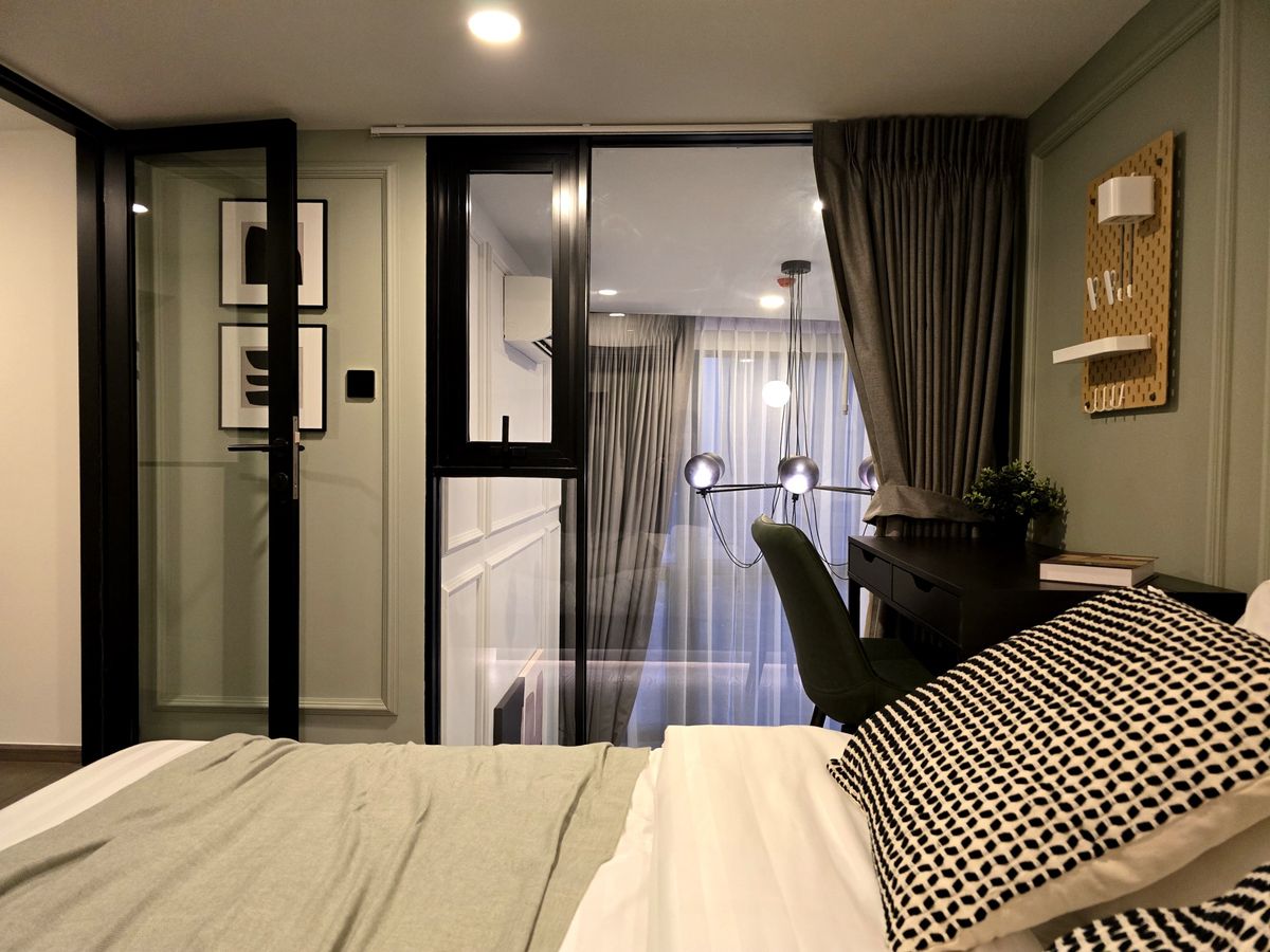 ให้เช่าคอนโดสยาม จุฬา สามย่าน : Park Origin Chula - Samyan 【𝐑𝐄𝐍𝐓】🔥 ห้องใหญ่ 2 ห้องนอน ตกแต่งสวยหรู วิวใจกลางเมือง เดินทางสะดวก ใกล้ MRT สามย่าน 🔥ติดต่อไลน์ไอดี: @hacondo