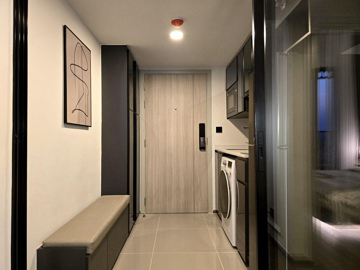 ให้เช่าคอนโดสยาม จุฬา สามย่าน : Park Origin Chula - Samyan 【𝐑𝐄𝐍𝐓】🔥 ห้องใหญ่ 2 ห้องนอน ตกแต่งสวยหรู วิวใจกลางเมือง เดินทางสะดวก ใกล้ MRT สามย่าน 🔥ติดต่อไลน์ไอดี: @hacondo