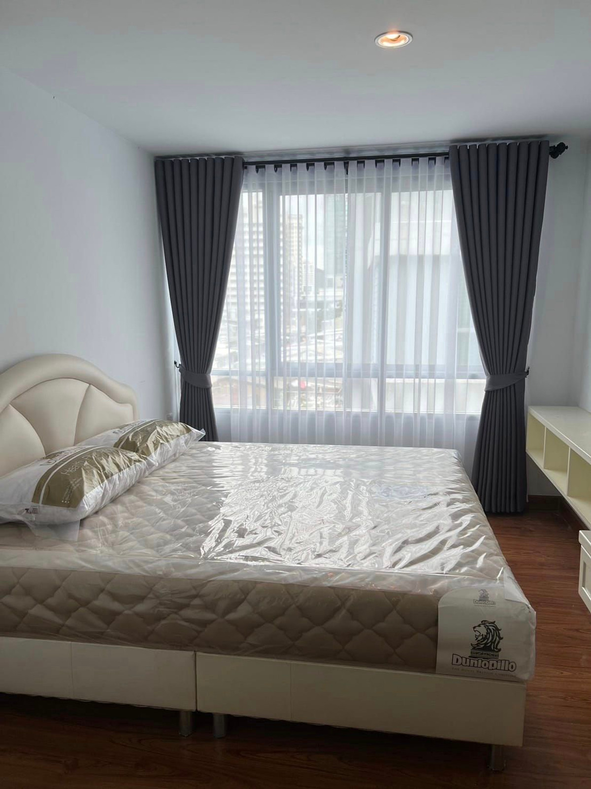 ให้เช่าคอนโดราชเทวี พญาไท : Wish@Siam【𝐑𝐄𝐍𝐓】🔥 ห้องSTUสไตล์มินิมอล เฟอร์สวยครบ ส่วนกลางหลากหลาย วิวเมืองกรุง ใจกลางเมือง ใกล้ห้างดังสยาม 🔥 ติดต่อไลน์ไอดี: @hacondo