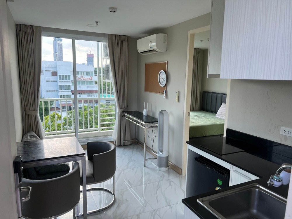 ขายคอนโดอ่อนนุช อุดมสุข : 1 bedroom 1 bathroom 27 sqm Bless Residence Ekkamai