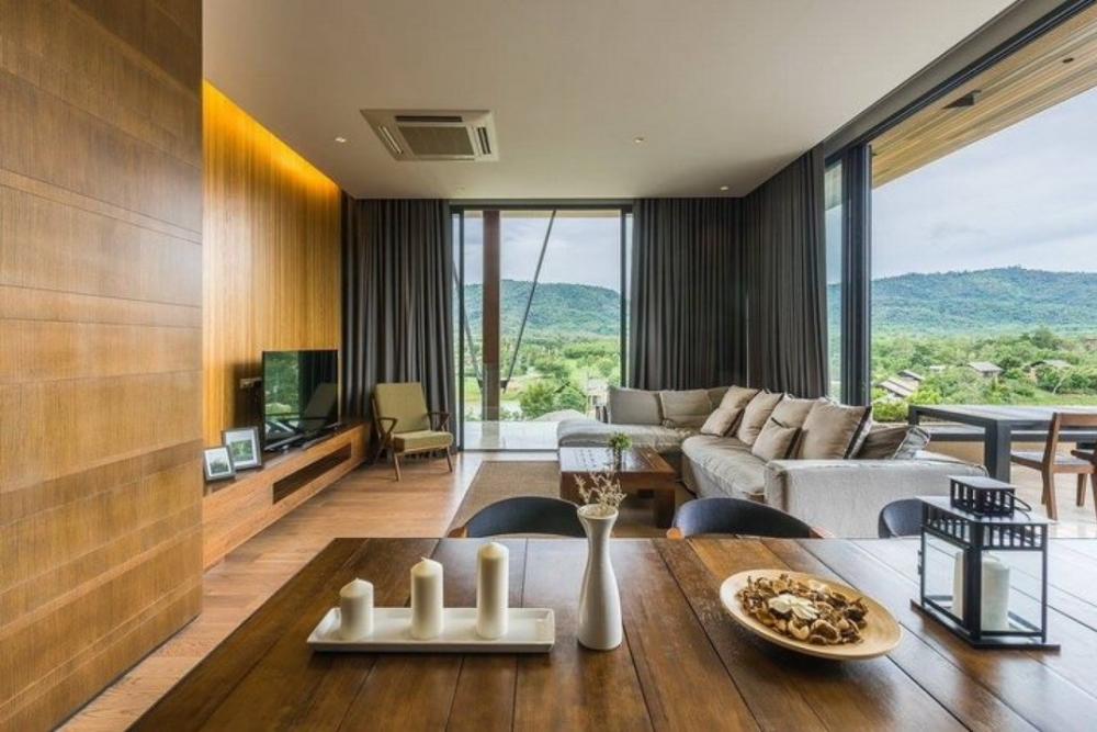ขายคอนโดโคราช นครราชสีมา : 📢👇Penthouse at Luxury lake-side condominium , not far from BKK (Khaoyai )natural place, nice weather all through the year. This penthouse is with a private pool and jacuzzi , nice fully furnished and decoration.