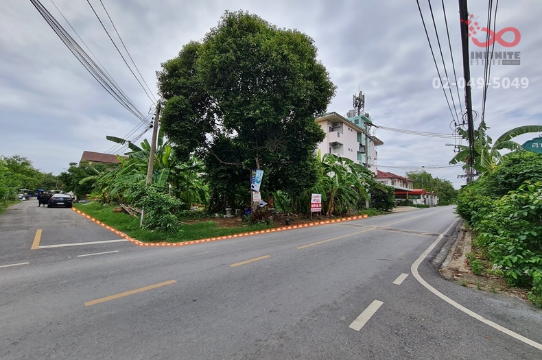 For SaleLandNakhon Pathom : Corner plot of land for sale, 99 square wah, Sahaporn Village, Salaya, Nakhon Pathom.