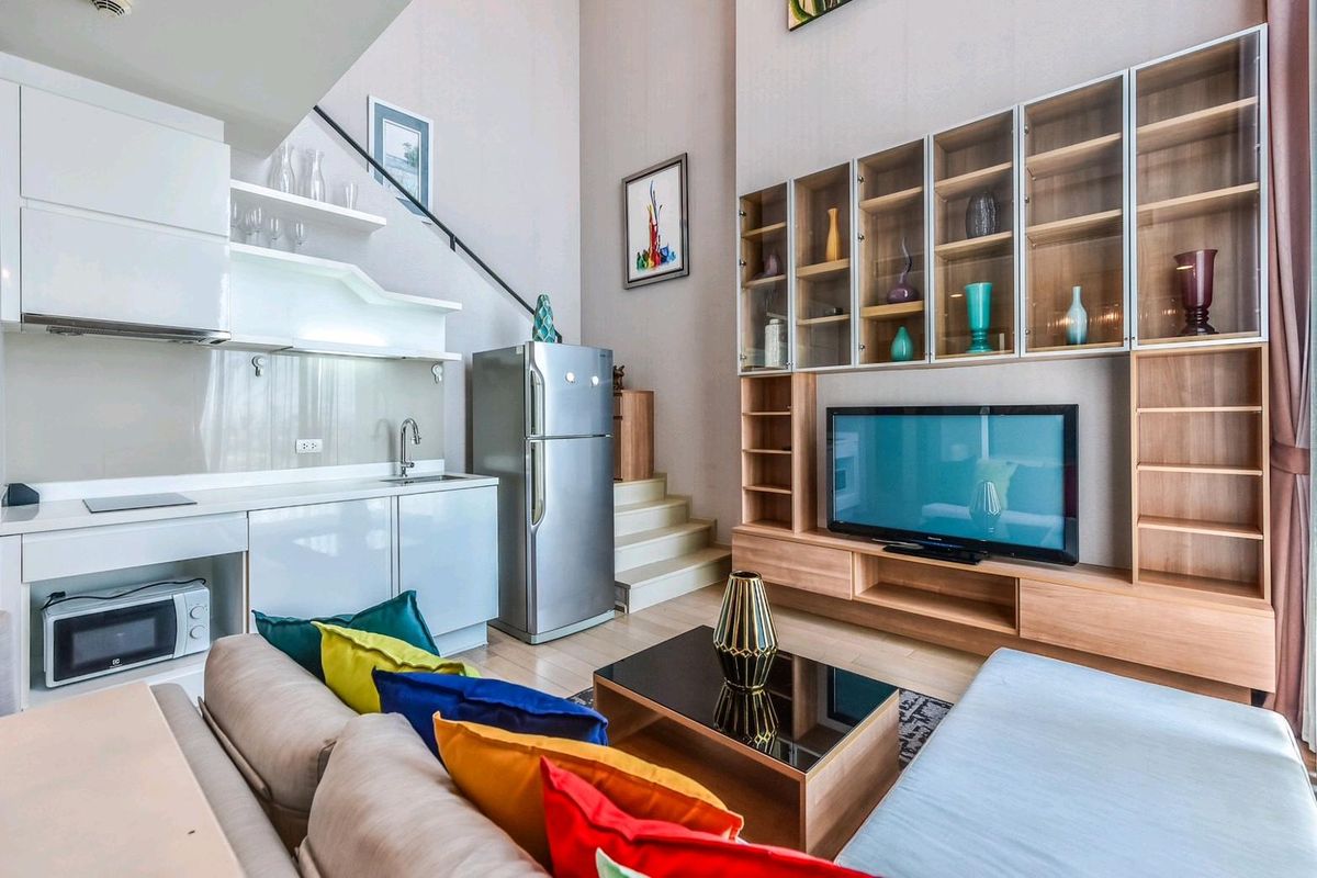 ขายคอนโดราชเทวี พญาไท : คอนโด ไพน์ บาย แสนสิริ  PYNE BY SANSIRI duplex 79 ตารางเมตร