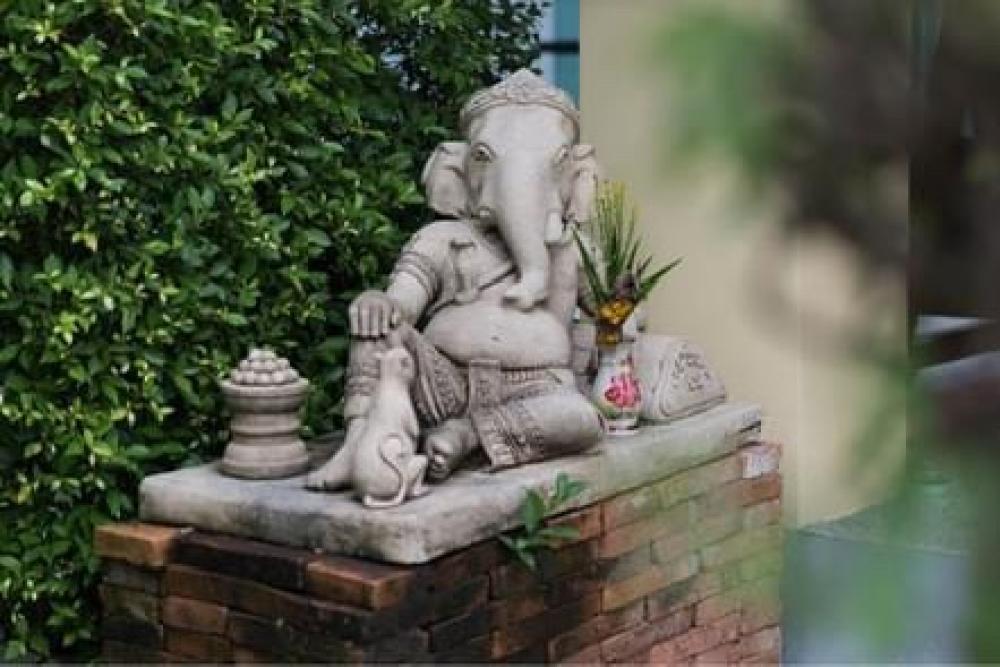 ขายบ้านพัทยา บางแสน ชลบุรี สัตหีบ : 📢👇Luxury pool Villa at horseshoe point village Pattaya, good compound, high security, quiet and peaceful with garden, private pool