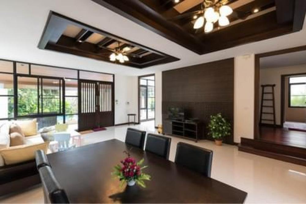 ขายบ้านพัทยา บางแสน ชลบุรี สัตหีบ : 📢👇Luxury pool Villa at horseshoe point village Pattaya, good compound, high security, quiet and peaceful with garden, private pool