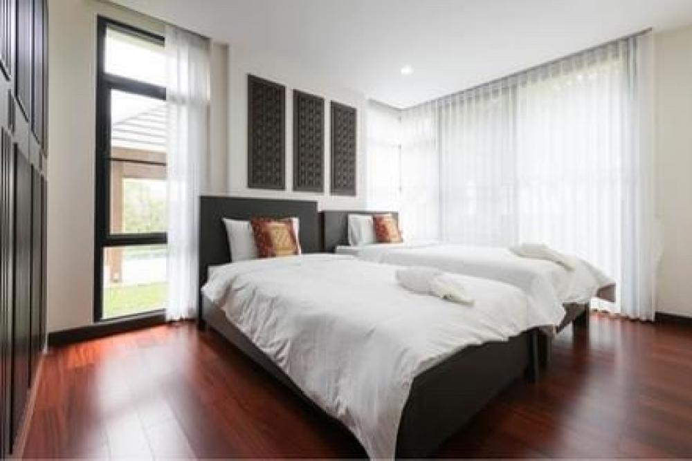 ขายบ้านพัทยา บางแสน ชลบุรี สัตหีบ : 📢👇Luxury pool Villa at horseshoe point village Pattaya, good compound, high security, quiet and peaceful with garden, private pool