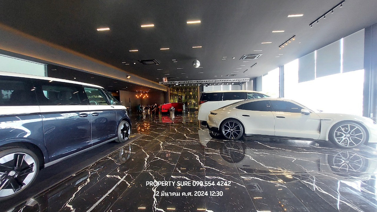 For RentShowroomRama5, Ratchapruek, Bangkruai : For rent-lease 2-story showroom with car service center. There is an elevator to lift cars up to show on the 2nd floor. Prominent location next to Ratchaphruek-Nakhon In Road, near The Walk, Home Pro.Central Westville Ratchaphruek.