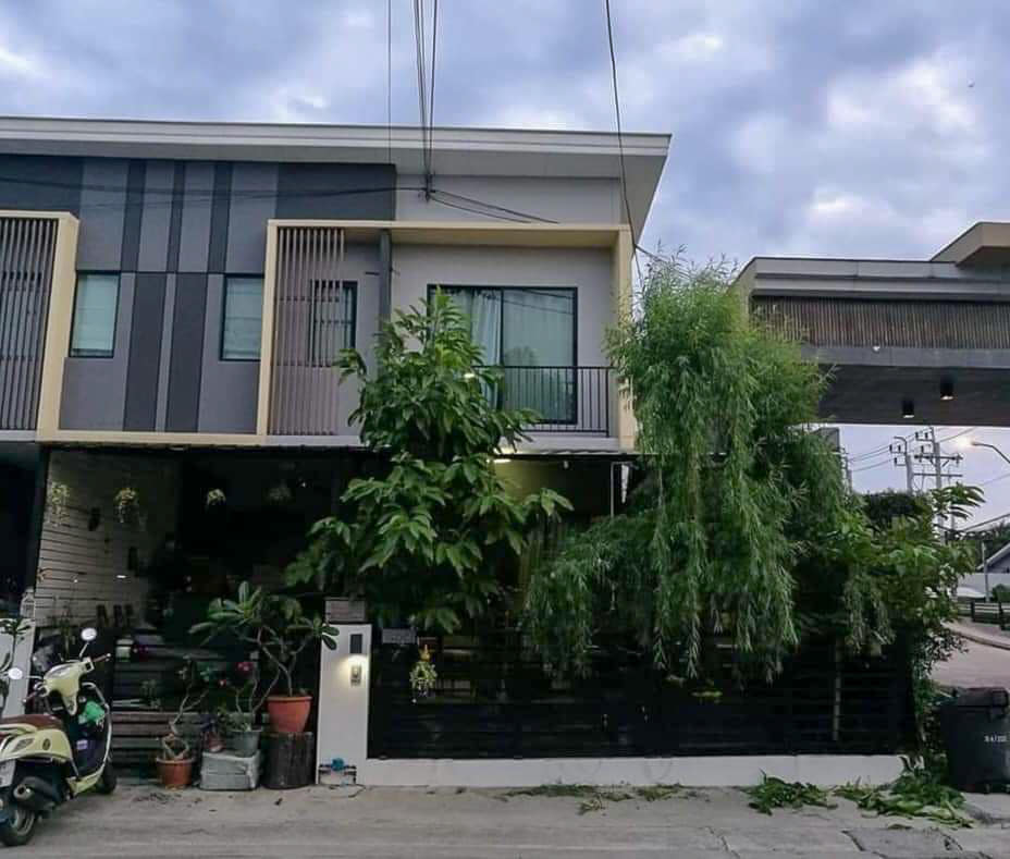 For SaleTownhomePattanakan, Srinakarin : P-2517 Urgent sale and rental! The Connect Suan Luang - On Nut, beautiful house, good location, close to amenities.
