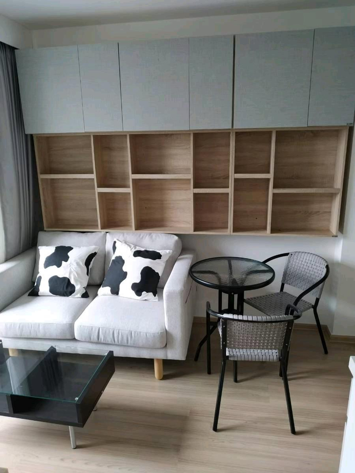 For RentCondoOnnut, Udomsuk : 🔥🔥 Condo Artemis for rent, at the entrance of Sukhumvit Soi 77, near Bic C, Lotus, Habito mall and Century On Nut, can walk to the BTS. Convenient to walk, not lonely. There is a footbridge in front of the project. The project has vans sent to BTS. Leavin