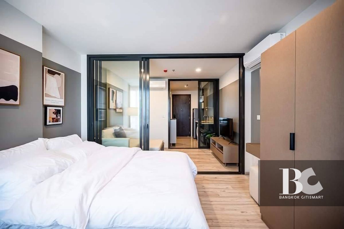 For RentCondoRatchadapisek, Huaikwang, Suttisan : Sell ​​/ rent a condo XT Huaikhwang near MRT Huai Khwang only 75 meters.