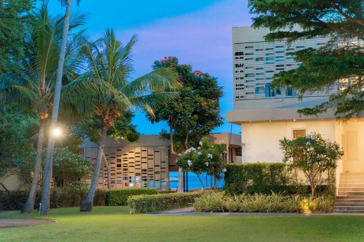 For SaleHouseHuahin, Prachuap Khiri Khan, Pran Buri : Beachfront House for Sale in Prachuap Khiri Khan with Private Sandy Beach, 40m Beachfront on 2 Rai Land – Ideal as a Holiday Home or Resort