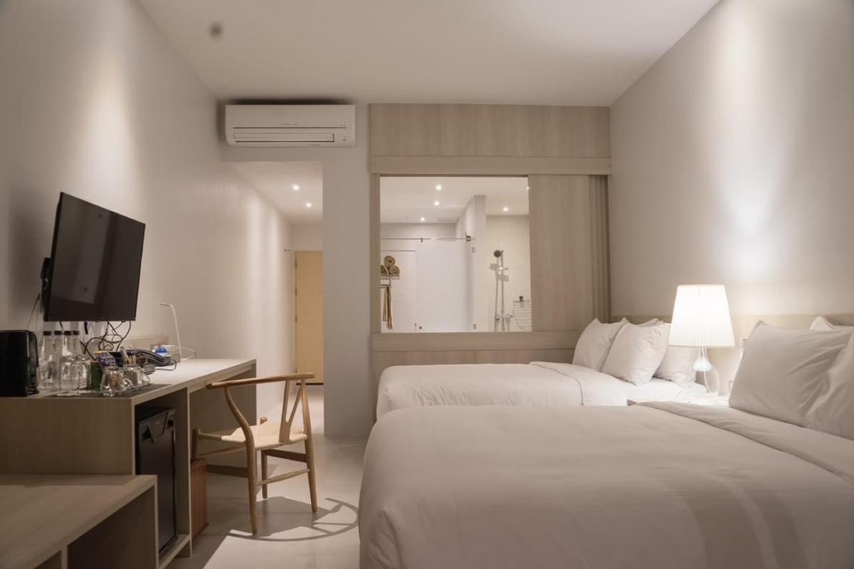 For SaleHouseHuahin, Prachuap Khiri Khan, Pran Buri : Beachfront House for Sale in Prachuap Khiri Khan with Private Sandy Beach, 40m Beachfront on 2 Rai Land – Ideal as a Holiday Home or Resort