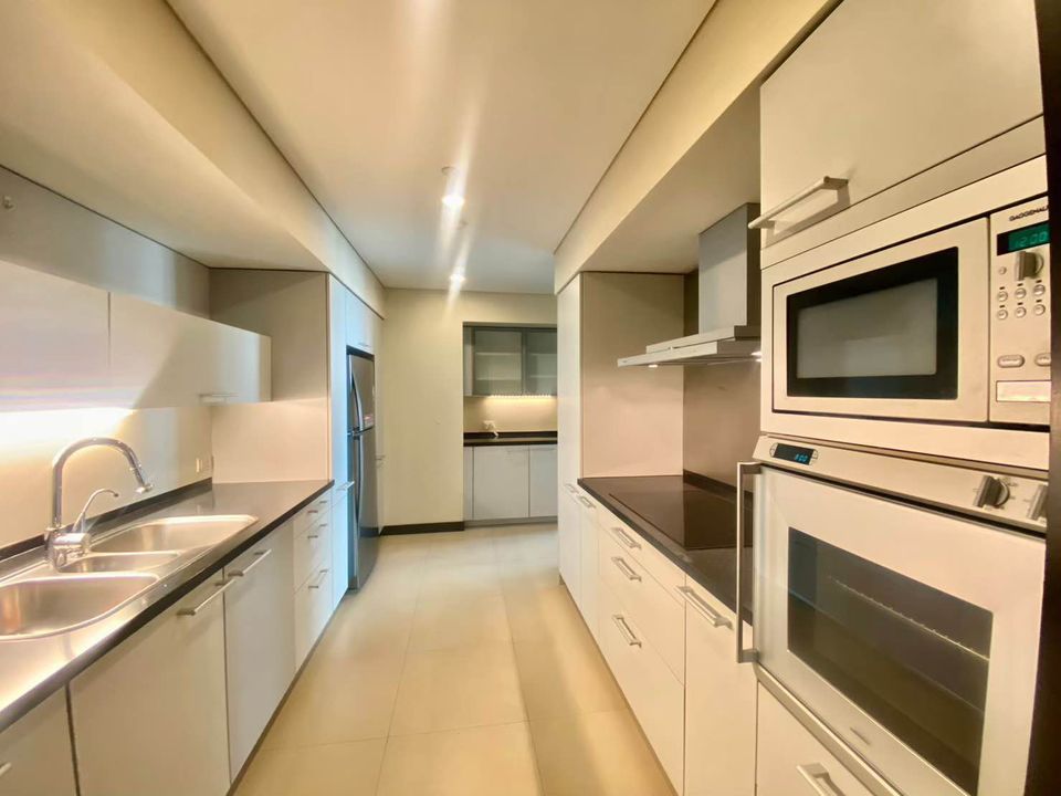 ให้เช่าคอนโดวิทยุ ชิดลม หลังสวน : คอนโดสุดหรู The Park Chidlom ห้องใหญ่ ทำเลดี แต่งครบ เดินทางสะดวก.