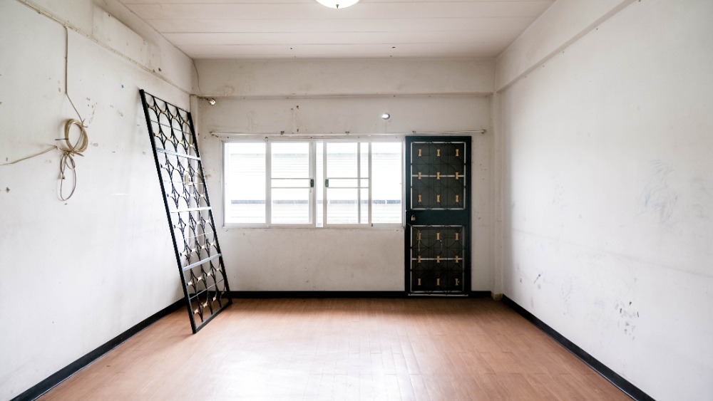 ขายอาคารพาณิชย์บางนา แบริ่ง ลาซาล : ขายด่วน อาคารพาณิชย์ 4 ชั้น ทำเลค้าขาย ติดตลาดนัมเบอร์วัน ราม2