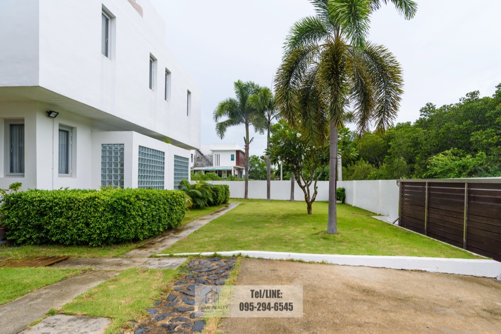 ขายบ้านหัวหิน ประจวบคีรีขันธ์ : ขายบ้านติดทะเลกุยบุรี สไตล์โมเดิร์น