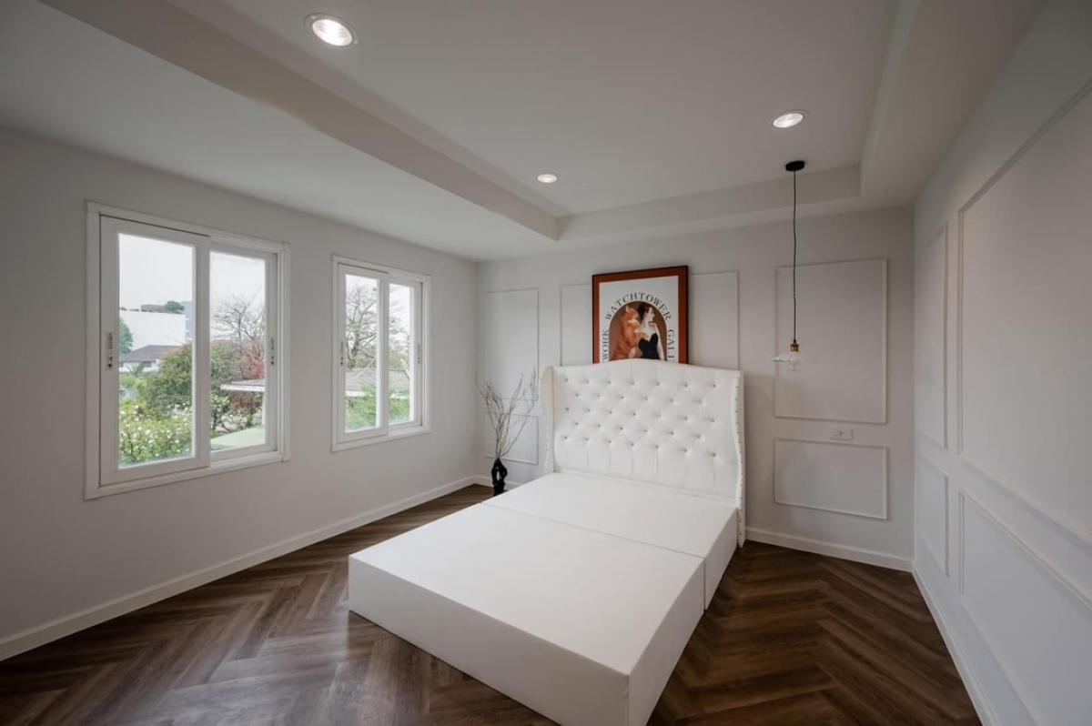 ขายทาวน์โฮมลาดพร้าว เซ็นทรัลลาดพร้าว : 📢👇Townhome 4 ชั้น พร้อมสระว่ายน้ำ  ราคาดี  ปรัปปรุงตกแต่งใหม่ เดินทางสะดวก ได้หลายเส้นทาง ทั้ง วิภาวดี, ลาดพร้าว รัชดาภิเษก เหมาะ สำหรับ พักอาศัย home office หรือ ABNB