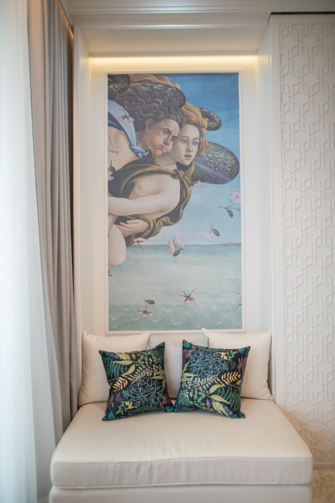 ขายคอนโดสุขุมวิท อโศก ทองหล่อ : 📢👇 คอนโดหรูใจกลางทองหล่อ Khun By Yoo ตกแต่งครบด้วยดีไซน์ของ Starck ห้องนั่งเล่นกว้าง ระเบียงยาว วิวเมือง ว้าว! ราคาดีมาก