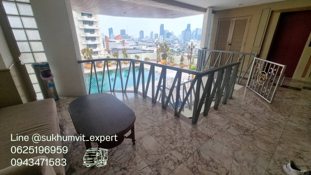 For RentCondoSukhumvit, Asoke, Thonglor : Phrom Phong Sukhumvit 39 | Pet friendly Penthouse, luxury, has a private swimming pool, 3 bedrooms, 4 bathrooms, 260 sq m., suitable for families. The atmosphere is calm and private.